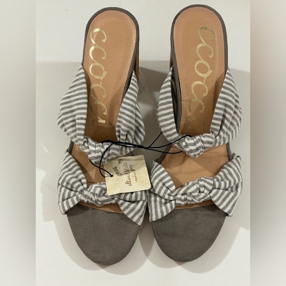 NWT Altar’d State CCOCCI Honey Gray White Stripe Knotted Block Heel Sandals 10 - Picture 6 of 8